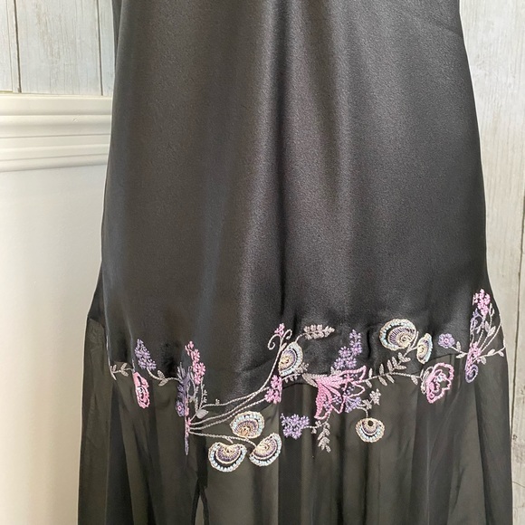 NWOT Vintage Fantasies By Morgan Taylor Satin Maxi Nightgown - Picture 10 of 15